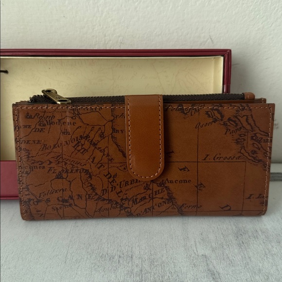 Patricia Nash Nazari Leather Brown Riot Rust Map Print Bi-Fold RFID Wallet NIB - Picture 2 of 11